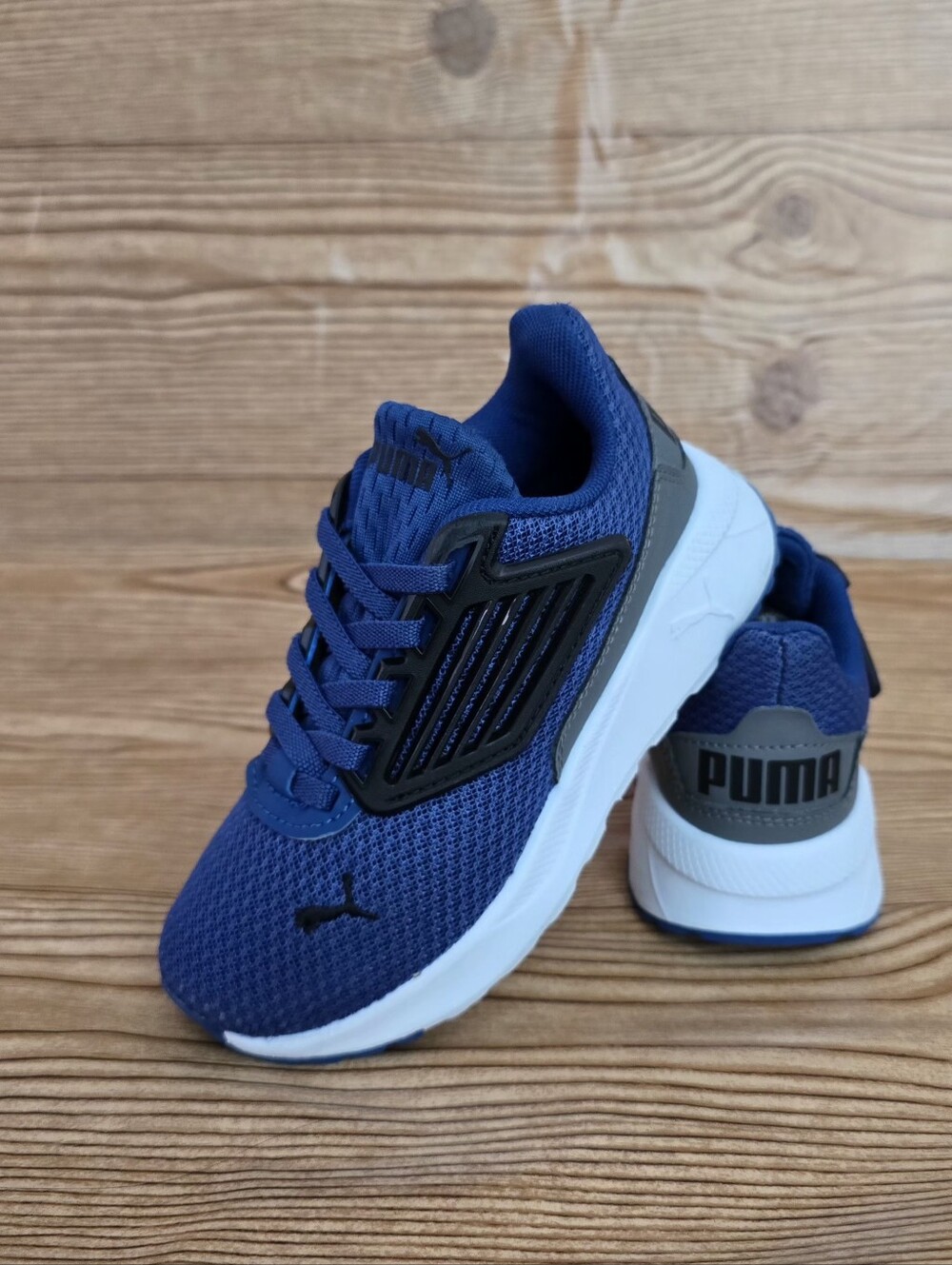 PUMA Tetra Slip-On Sneakers
